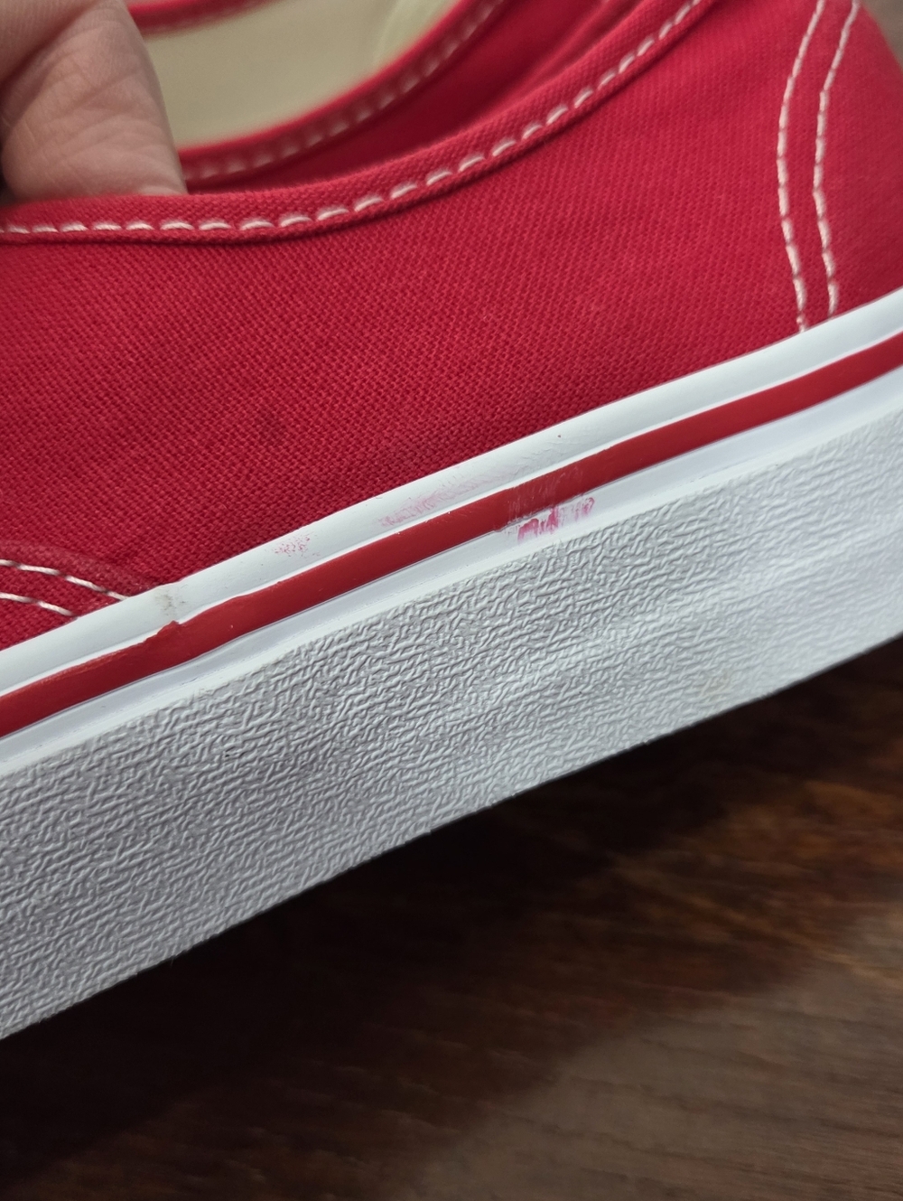 Vans Classic Low-Top Canvas Sneakers in Red and White Women Size 7.5 Skating - Picture 9 of 9